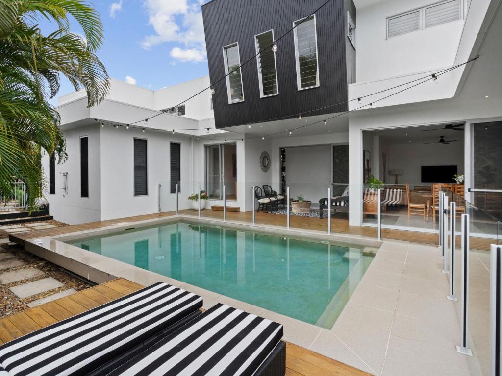 Avoca Daydream