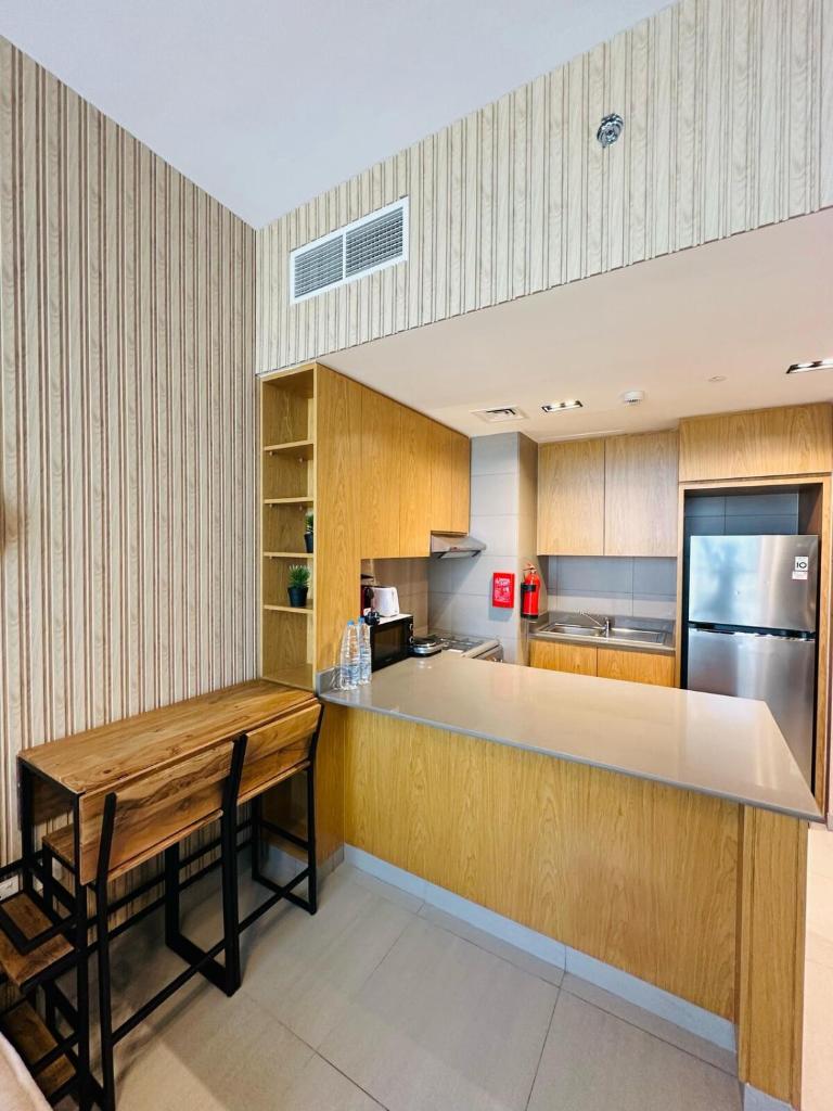1BR Desert Modernism by Blue Cloud Holidays photo 2