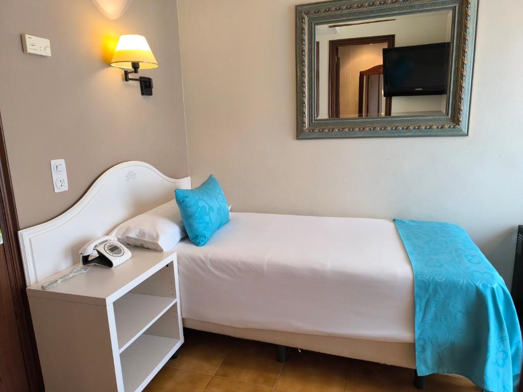 Hotel & Spa La Terrassa - Tap to explore photos