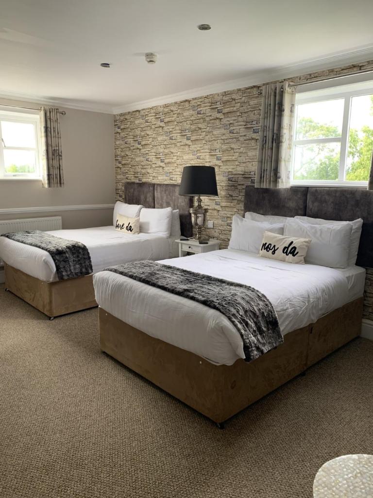 Faenol Fawr Country Hotel - Tap to explore photos
