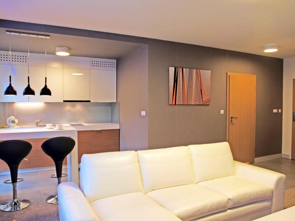 Сьюит (Полулюкс Делюкс), Invite