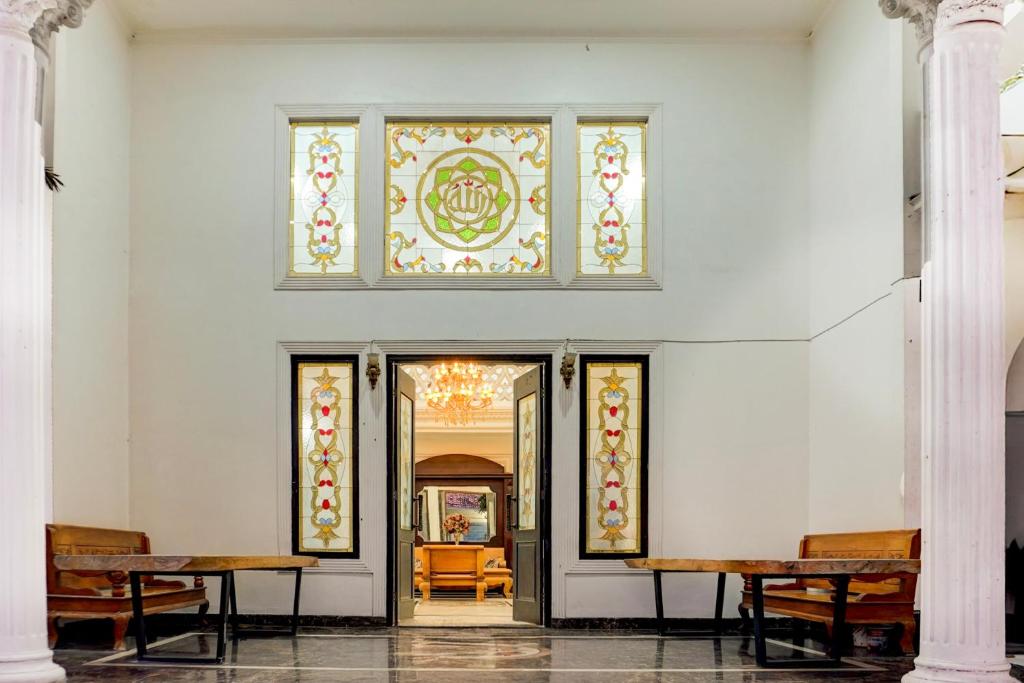 Hotel O Stasiun Cirebon Kejaksan Near Alun Alun Cirebon Formerly Family Homestay photo 2