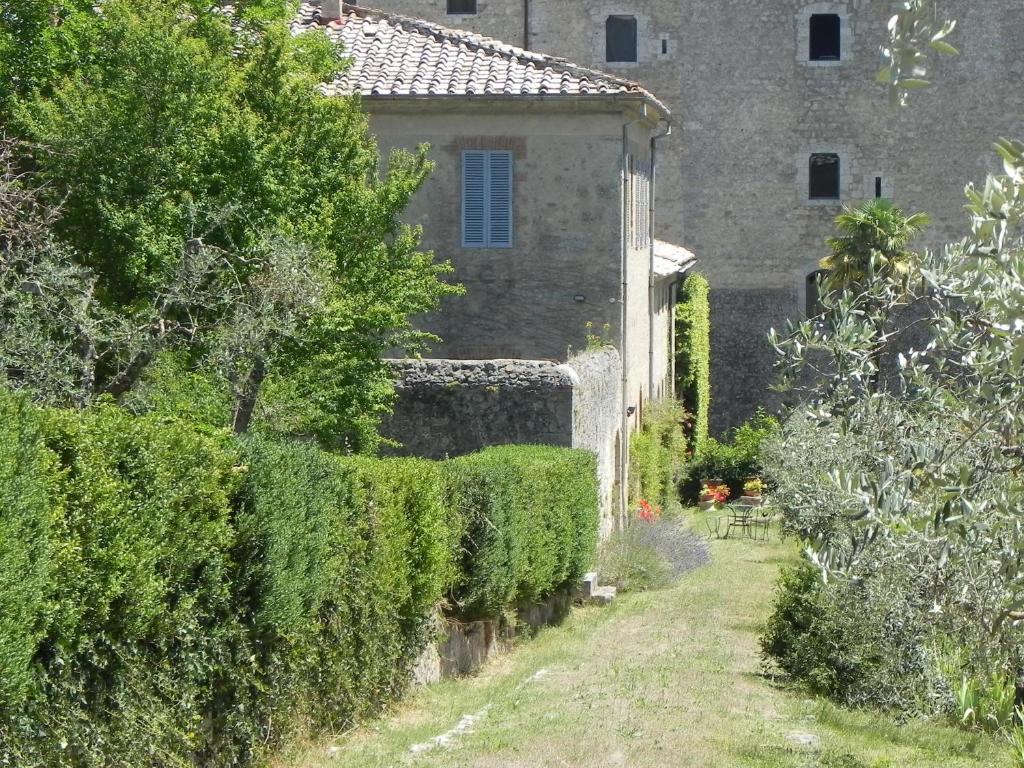 Castello di Grotti photo 1