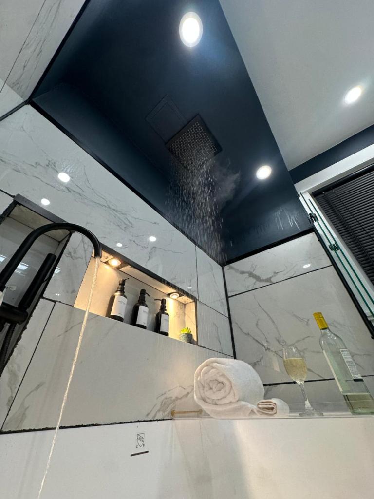 Spa Retreat image