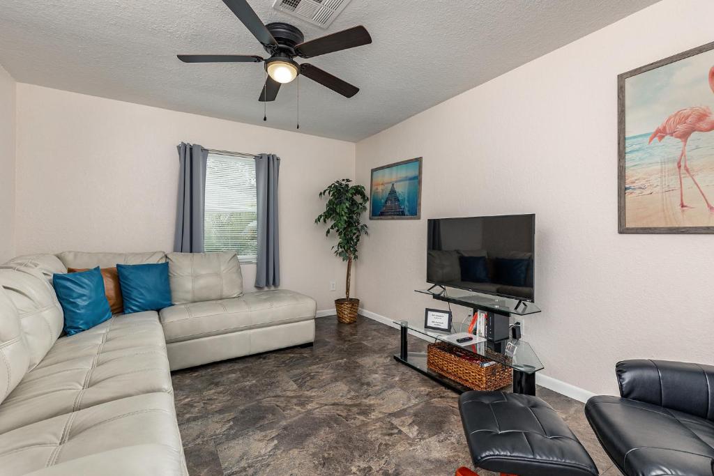 Luxurious 2 bedroom near Innisbrook Golf Resort! image