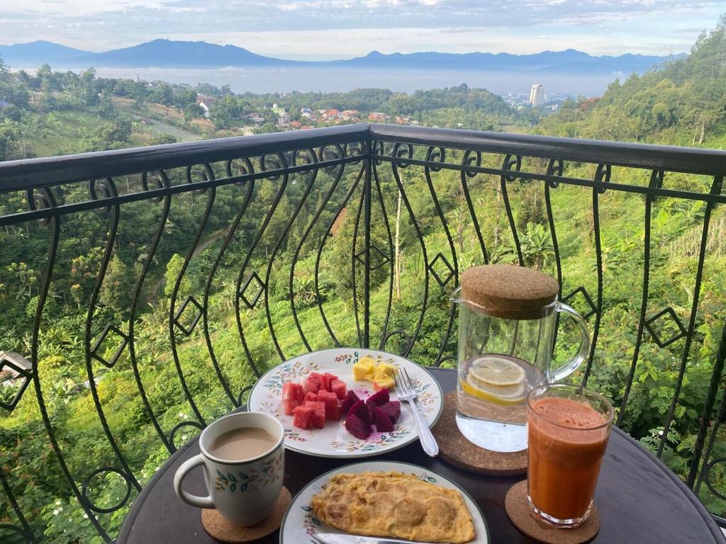 Villa Alleira Bandung - Mountain View, Gym, BBQ dengan Firepit, Wifi