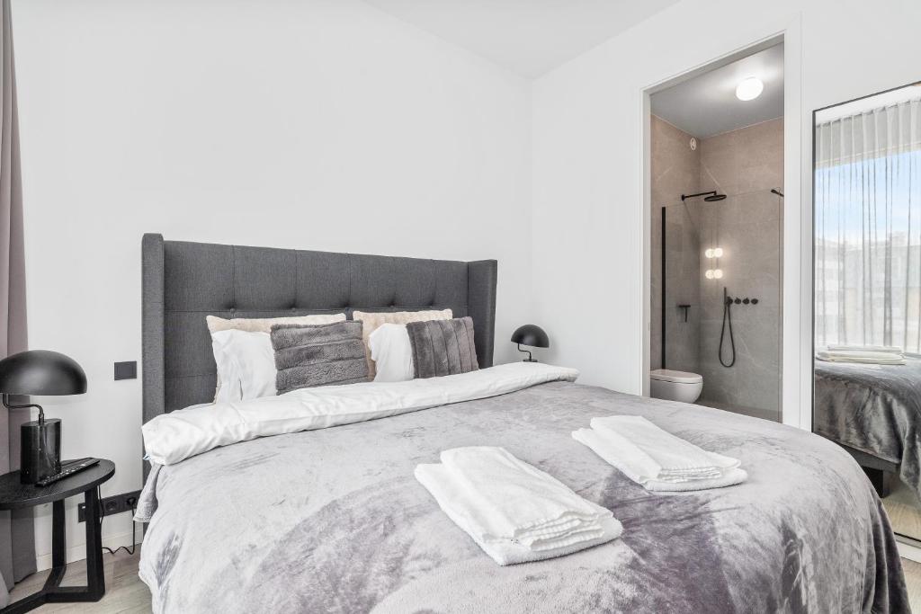 Unbeatable Central Location - Reykjavíks Most Exclusive Luxury Apartments - Tap to explore photos