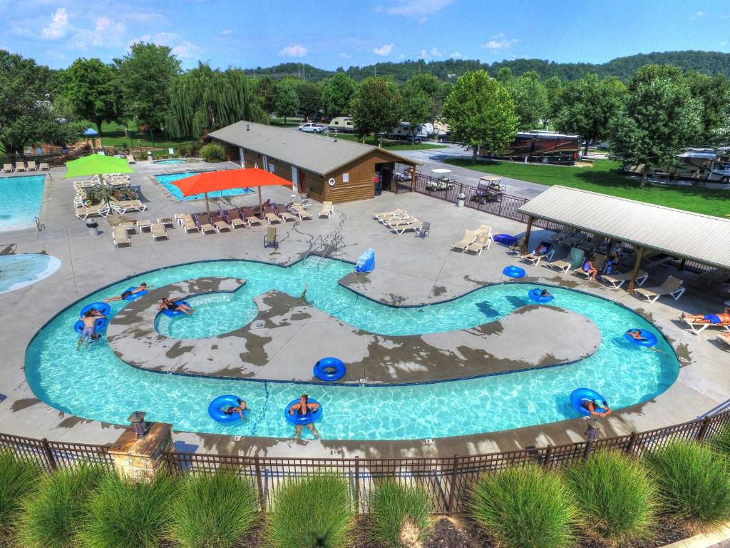 Sun Outdoors Pigeon Forge image