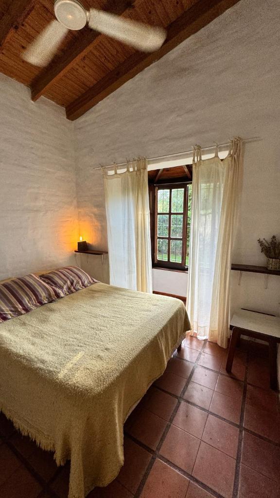 Casita cercana a plaza de Villa de las Rosas con patio y asador photo 2