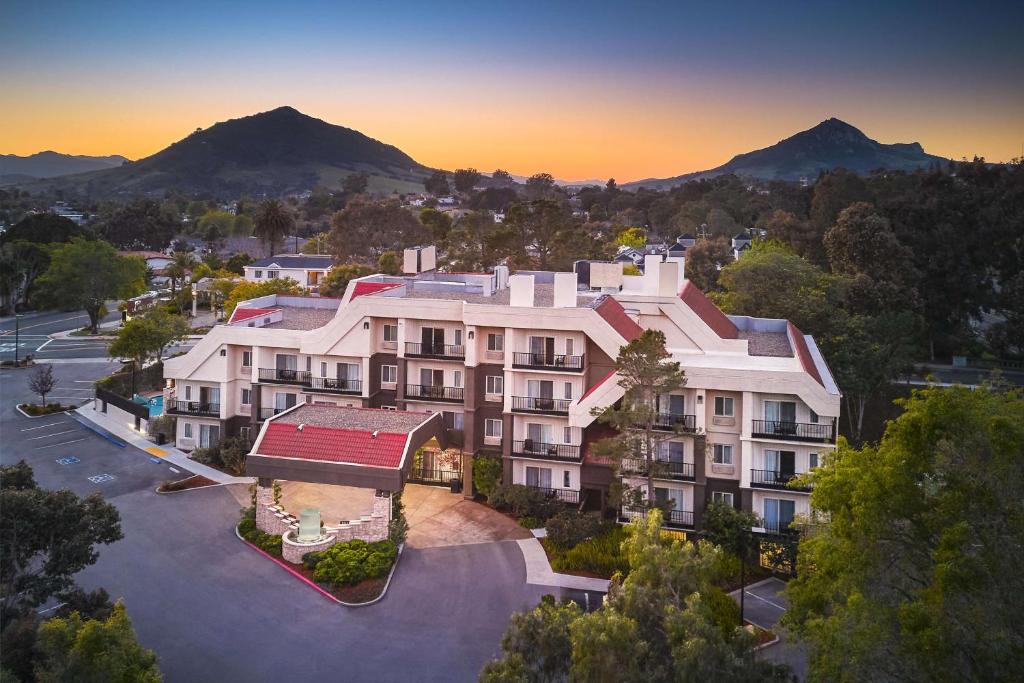 La Cuesta Inn image