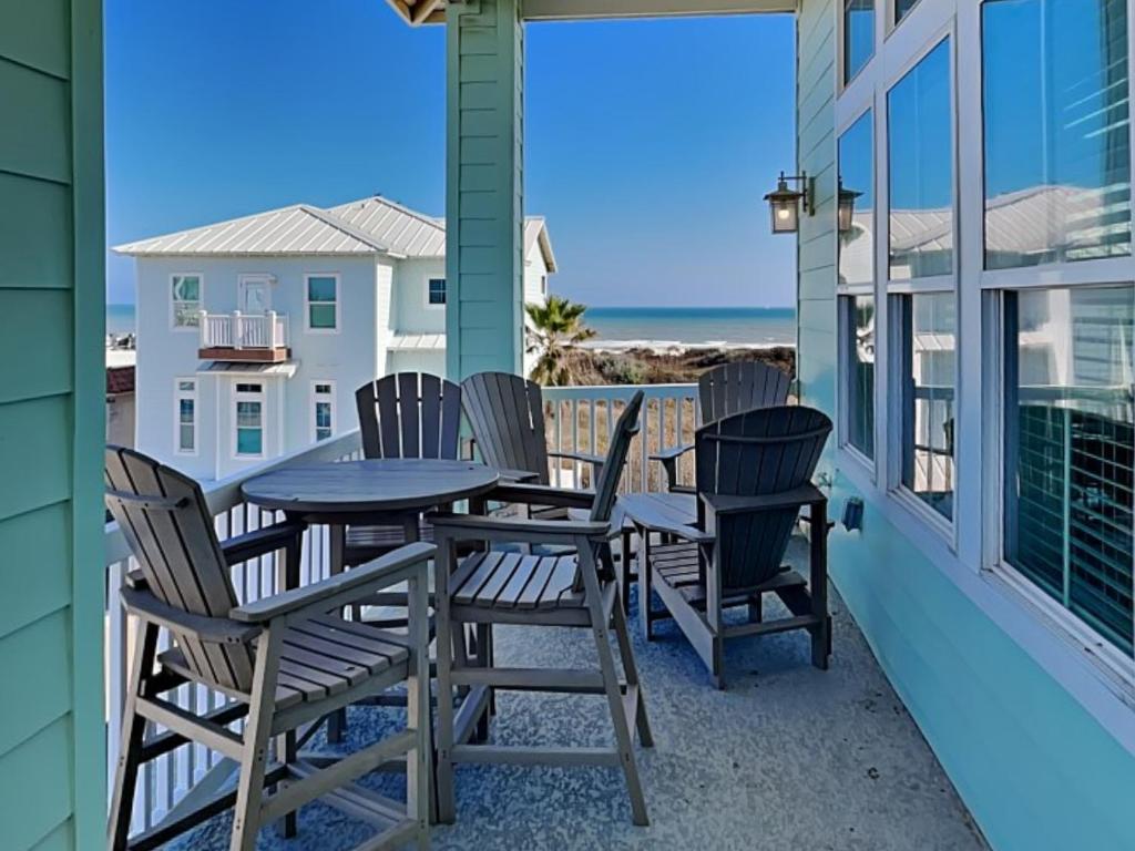 Bella Vista image