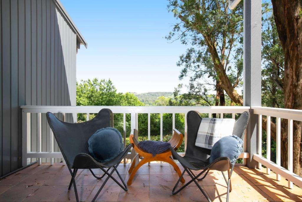Extraordinary Country Retreat with Beautiful Views photo 3