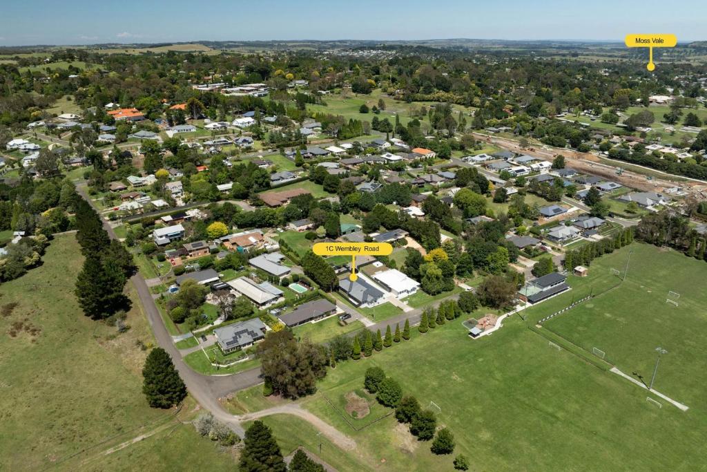 Parkview for 8, Moss Vale, Southern Highlands photo 1