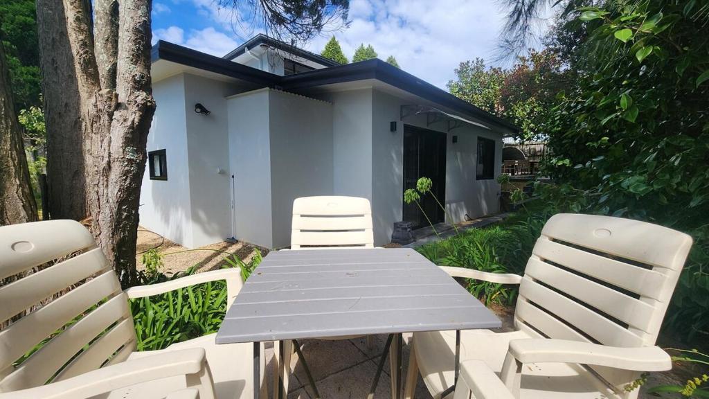 Spacious 5 Bedroom 3 Bath Three Sisters Getaway photo 4