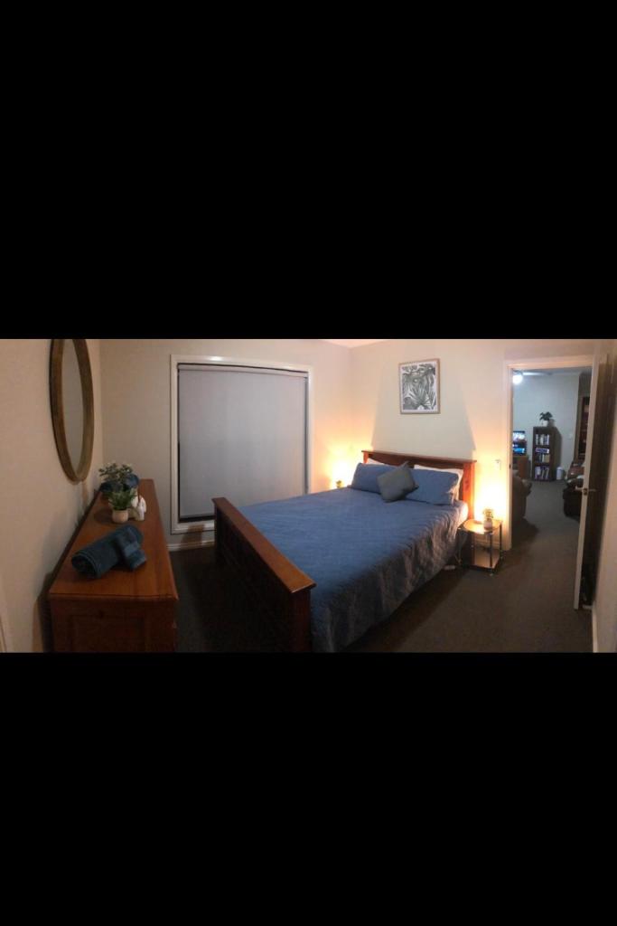 Semi-private half house with games room & jacuzzi in Maiden Gully, Bendigo photo 3