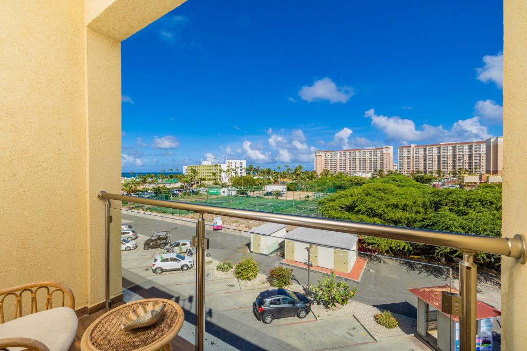 Location is everything! - Luxurious - Free parking - on the Strip! photo 1
