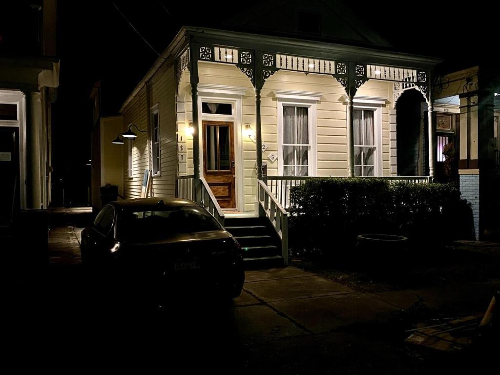 Miss Ruby's Mid-City image