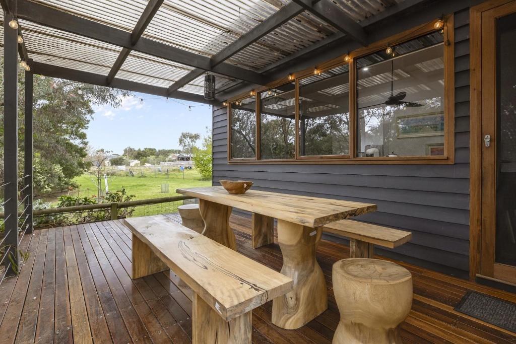 Stylish 3-Bedroom and Outdoor Grill and Pizza Oven photo 2