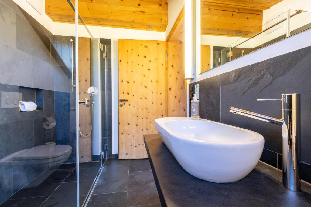 Schorta's Alvetern - Boutique Hotel - Tap to explore photos
