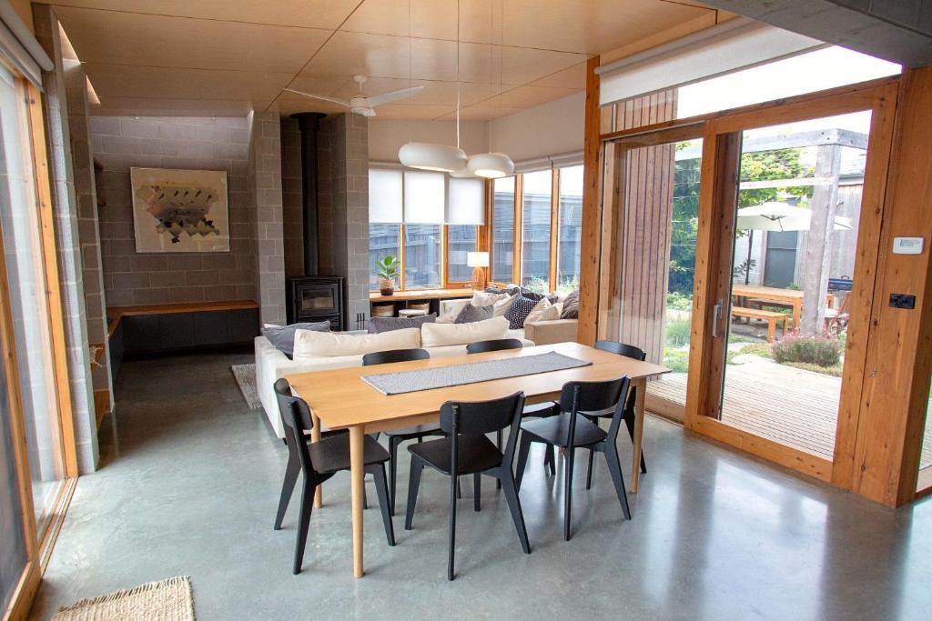 Annies Beach House