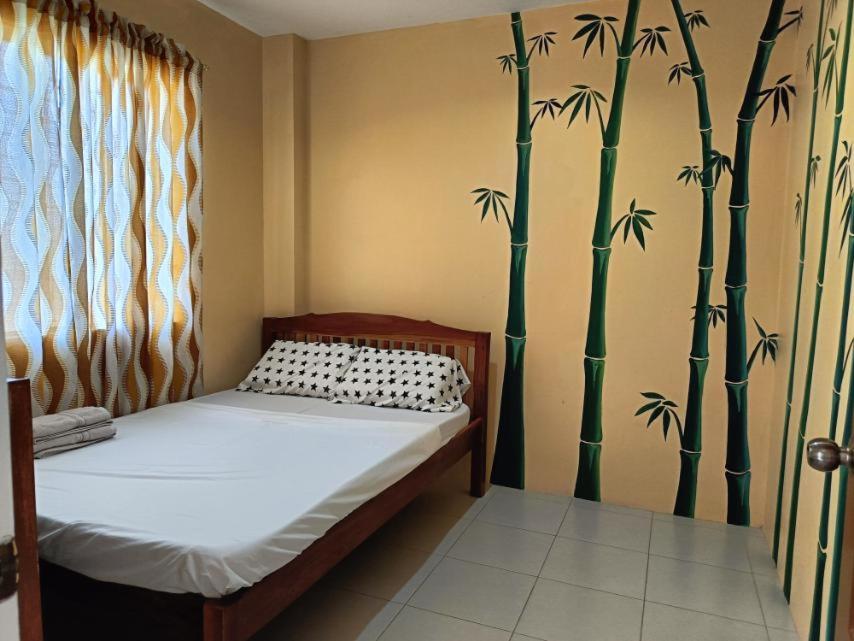 Allen Marie Shiphaus Room Type - Deluxe Room