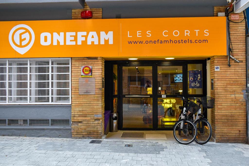 Onefam Les Corts, Barcelona