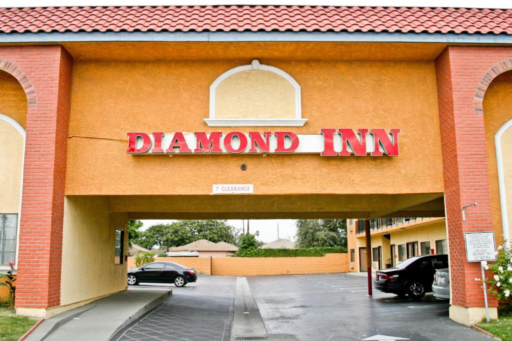 Diamond Inn image