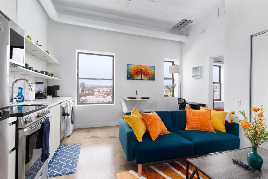 Majestic Modern Style Beach Front Rooftop WFH Gym image