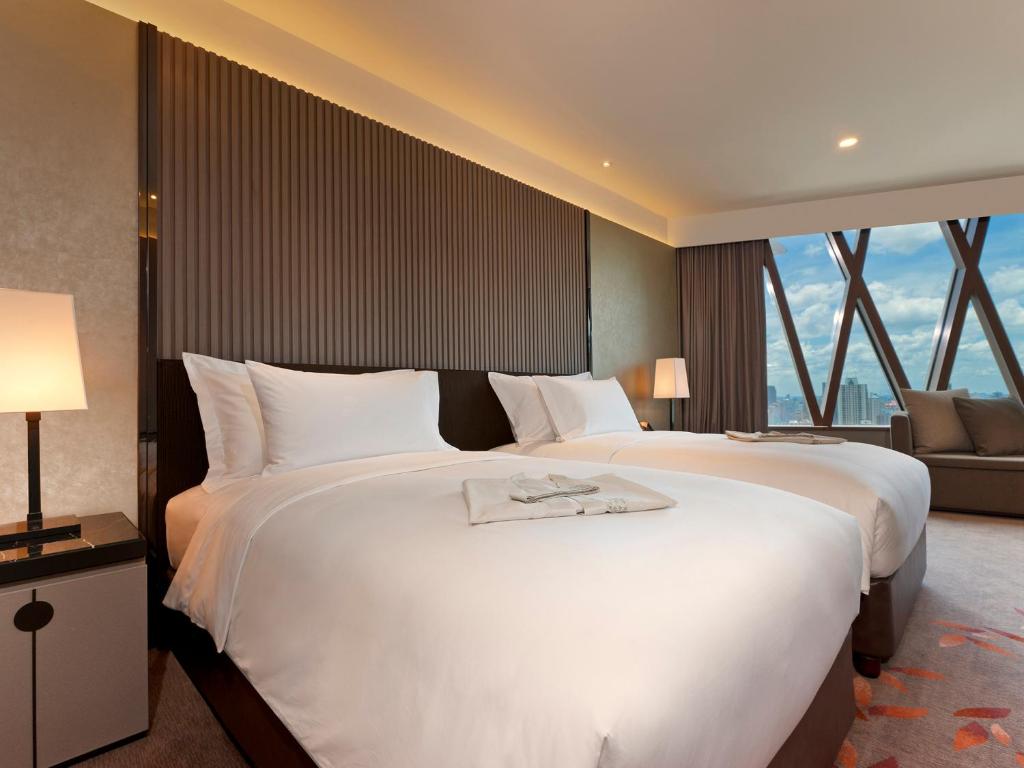 Сьюит (Суперлюкс), Отель The Okura Prestige Bangkok