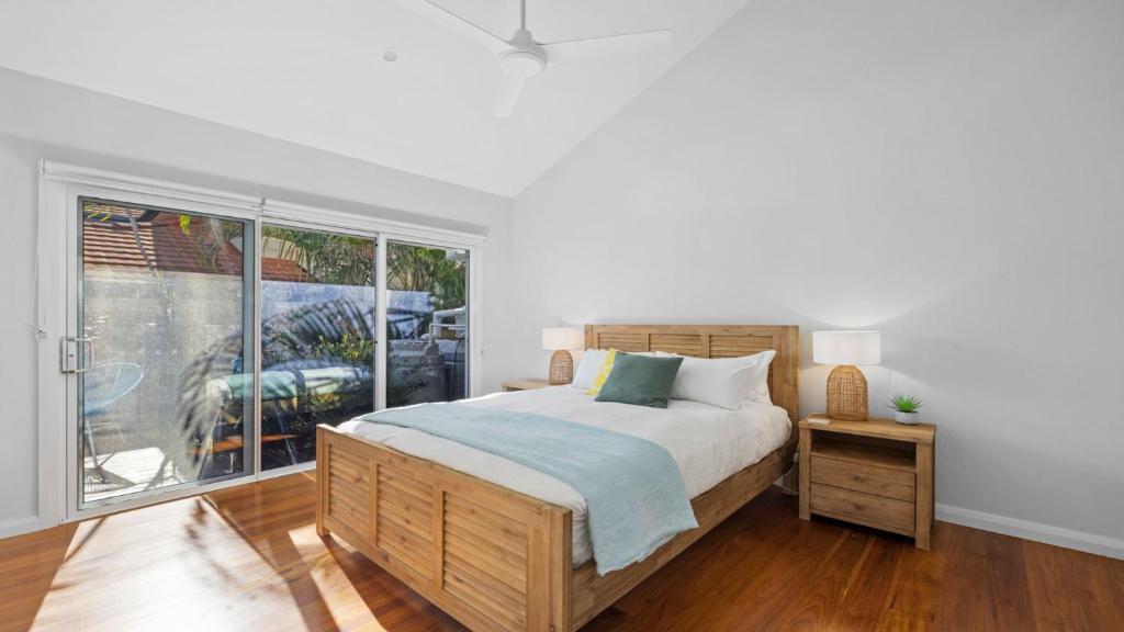 Sawtell Beach Shack 2 photo 2