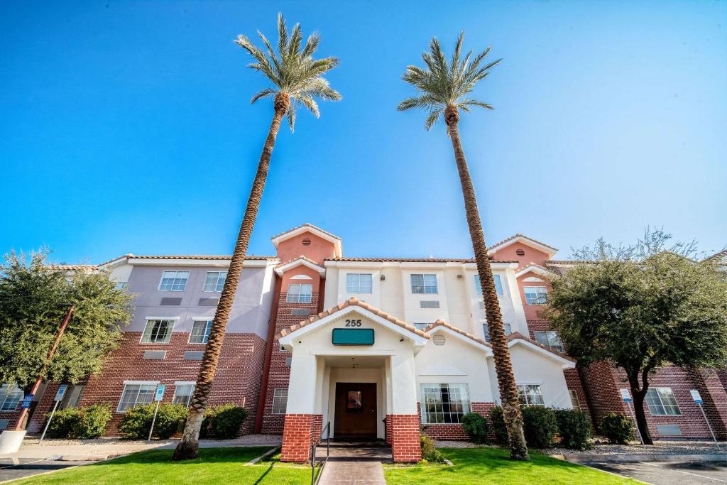 Quality Inn Chandler I-10 image