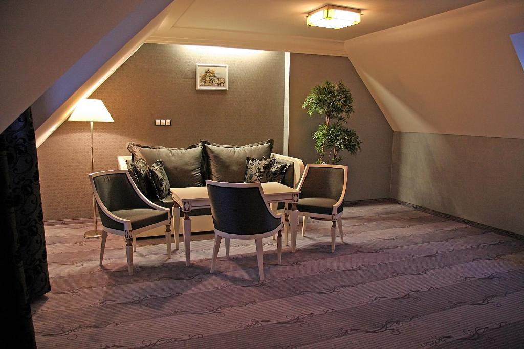 Апартаменты (Апартаменты), Hotel Wawel