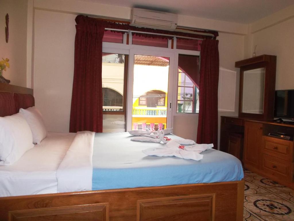 Студио (Улучшенный двухместный номер с 1 кроватью), Chaiyapoon Inn