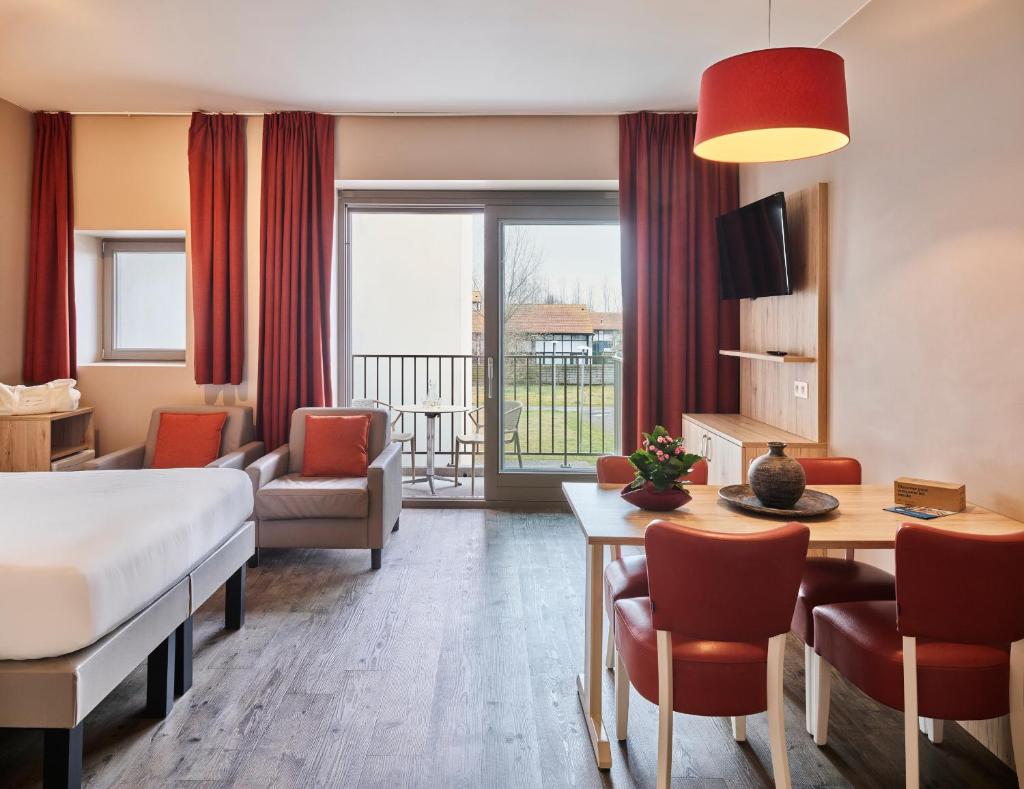 Holiday Suites Westende - Middelkerke photo 3