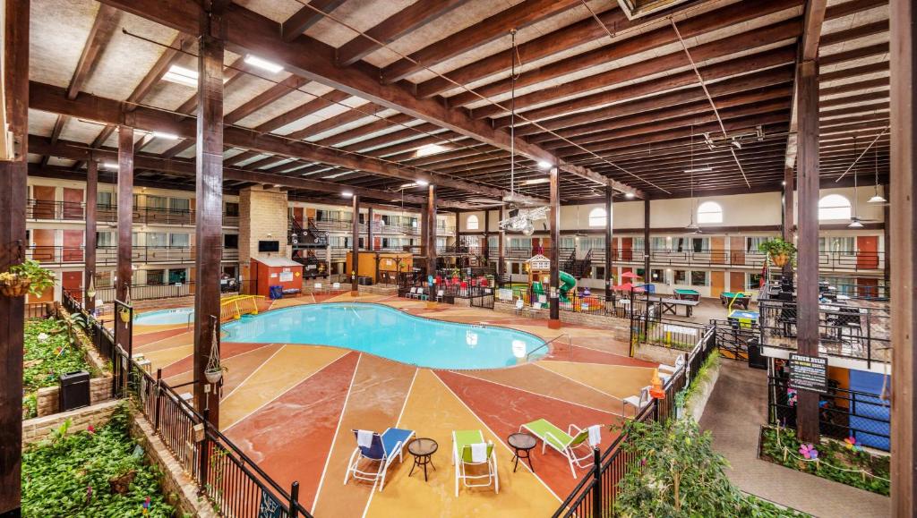 Pearl on the Concho SureStay Collection by Best Western image