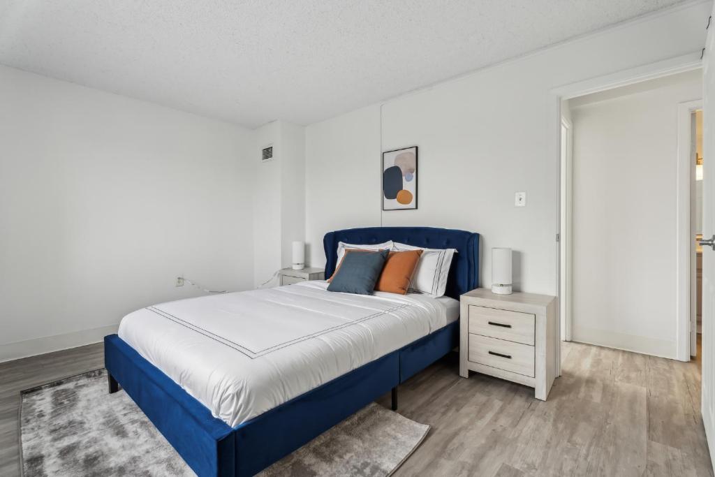 Legacy At Imperial Village 817 I 2bed 2 Bath image