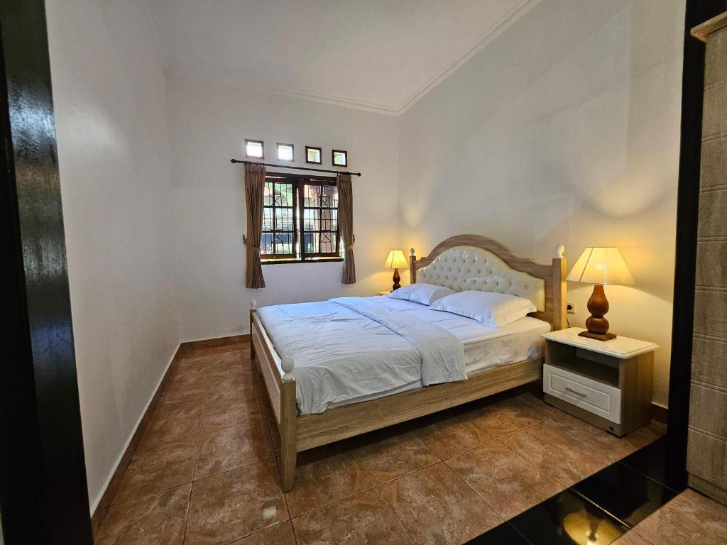 Nirun Garden Villa - Balinese Traditional House in North Bali photo 3