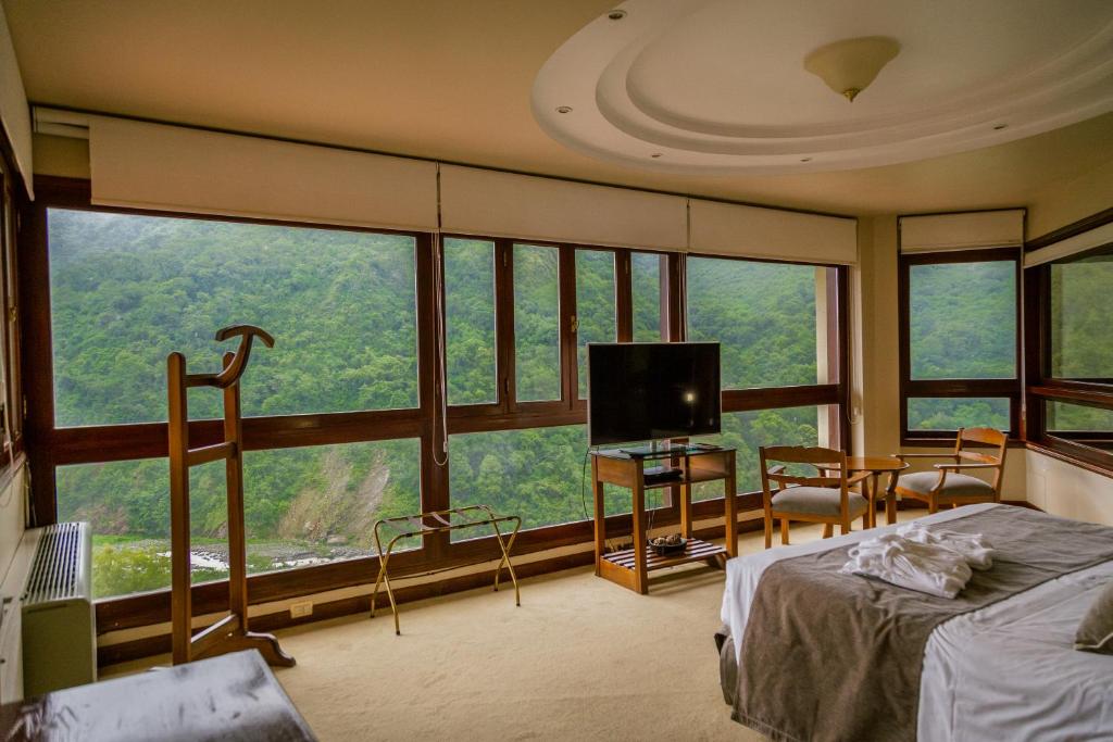 Hotel Spa Termas de Reyes photo 1