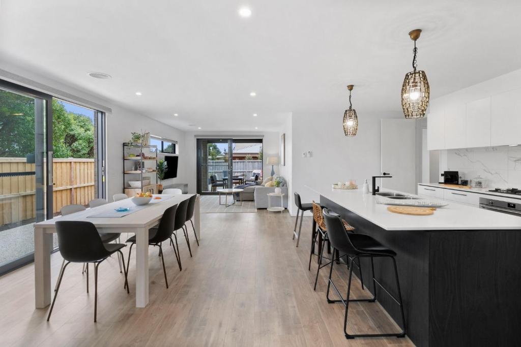 Adelphi Family Home Near Queenscliff Ferry 10 Min