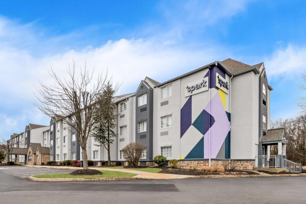 Comfort Inn & Suites Airport Dulles - Gateway image