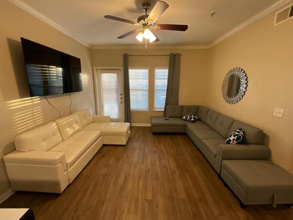 Relax and Unwind 1 BD Oasis image