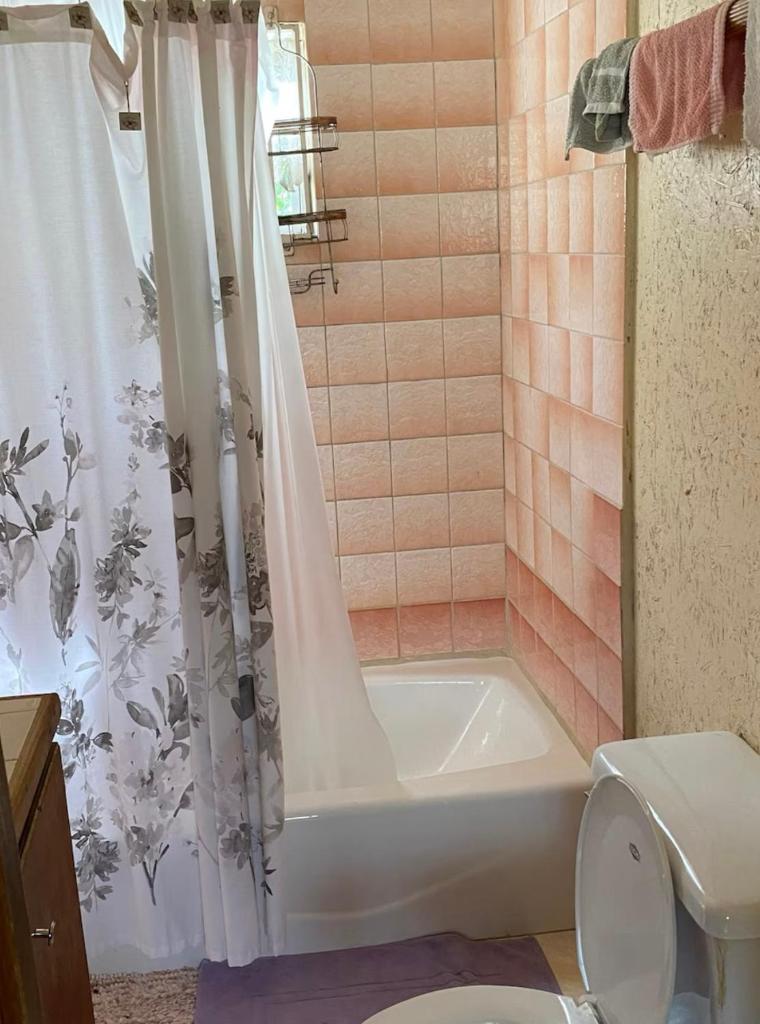 OJ's Guest House photo 4