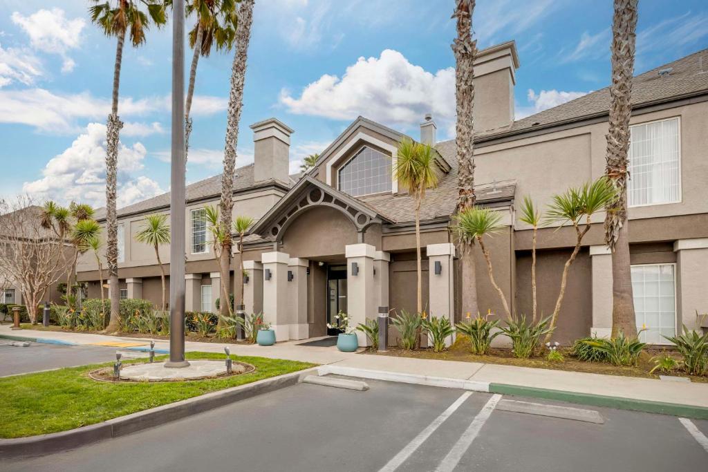 Sonesta ES Suites Torrance Redondo Beach image