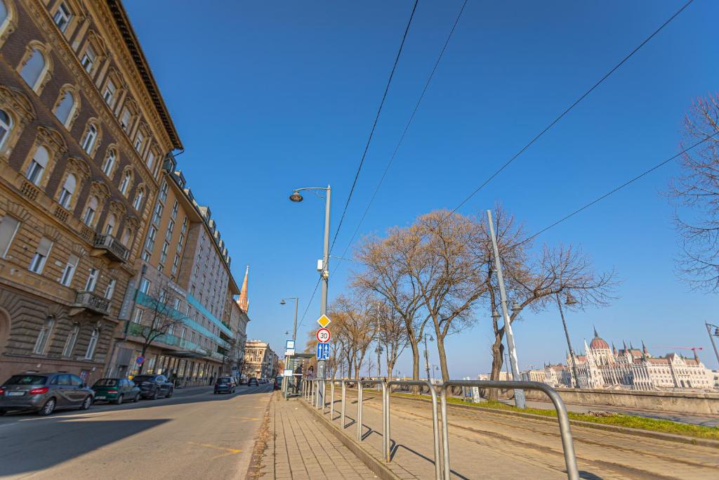 Buda Castle Charming 2 bedrooms - Tap to explore photos