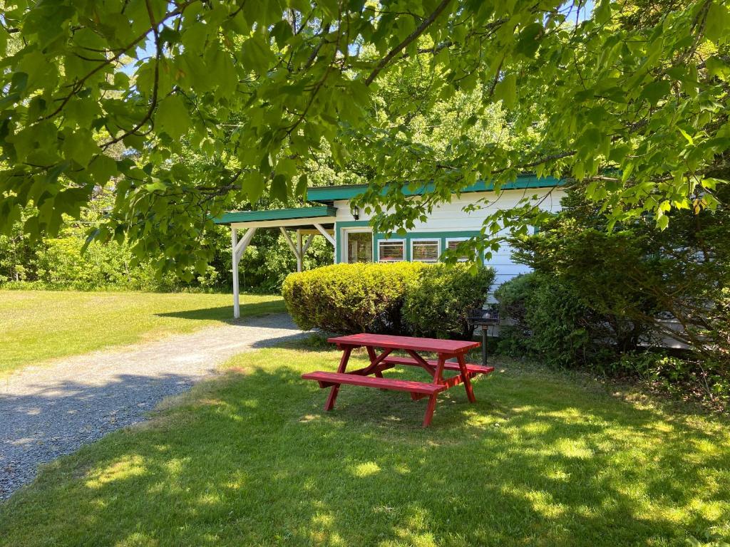 Patio Motor Court image
