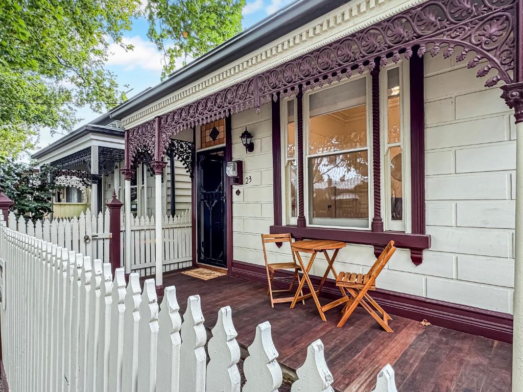 Flemington Escape with private rooftop area photo 3