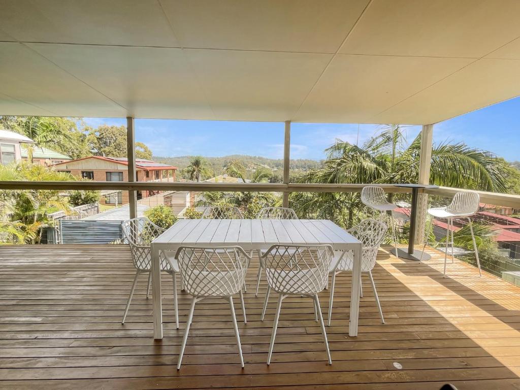 Coastal Upper-Level Home with Shared Pool Access photo 1