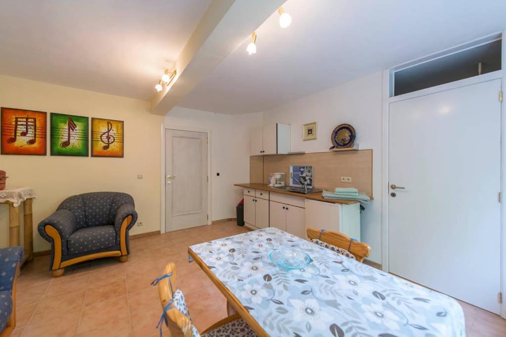 Tweekamer Apartement photo 3