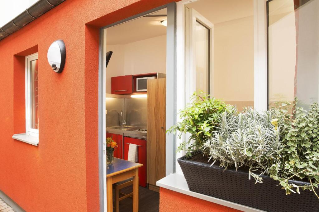 Студио (Номер-студио (для 2 взрослых)), Family Residence