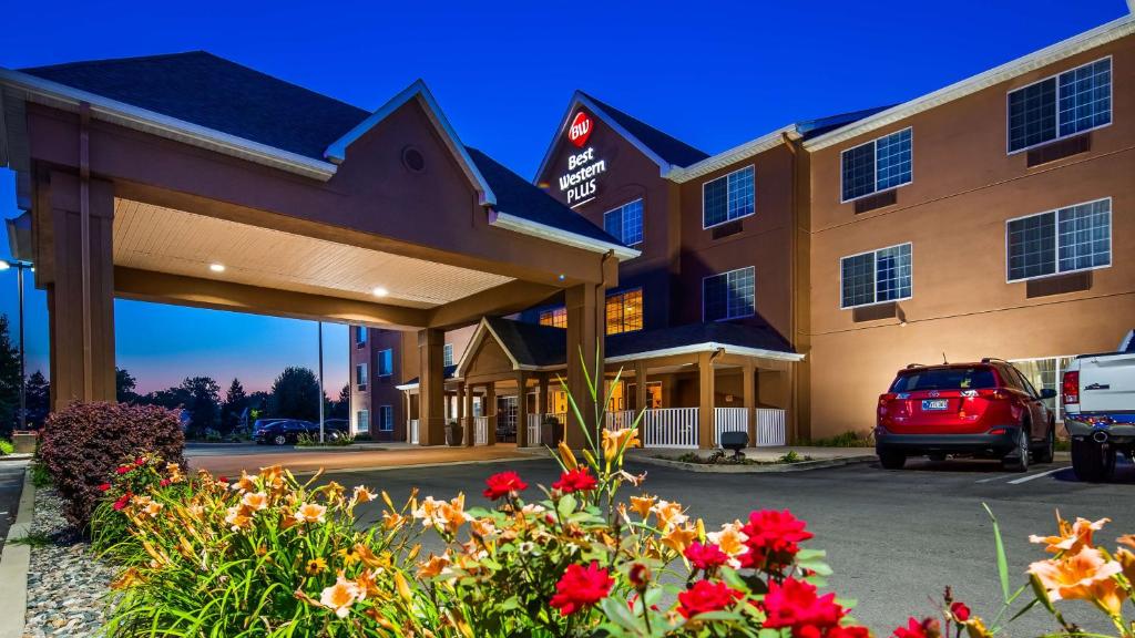 Best Western Plus Fort Wayne Inn & Suites North image